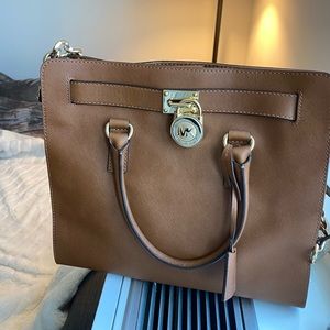NWDB Michael Kors Hamilton